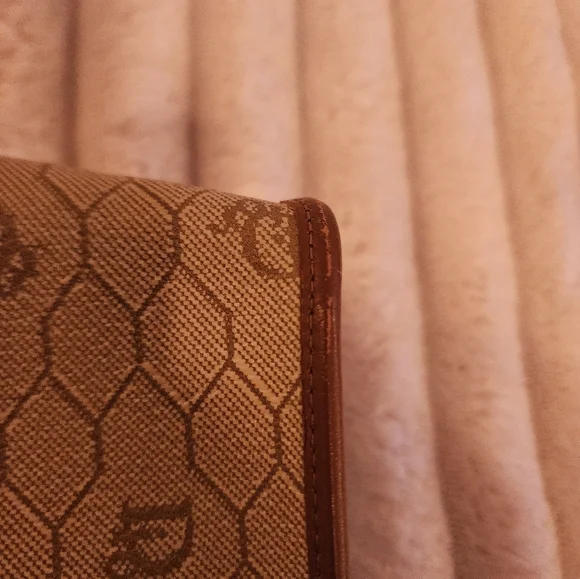 Christian Dior Honeycomb Bag Clutch - Picture 14 of 15